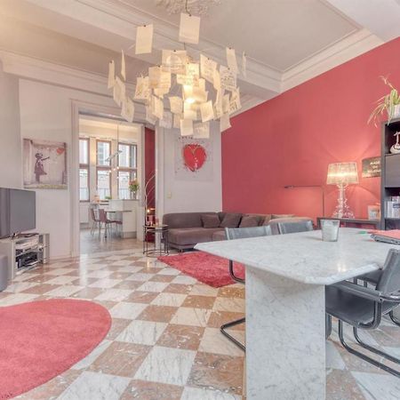 Duplex 2 Chambres Situe Au Centre Du Coeur Historique De リエージュ エクステリア 写真