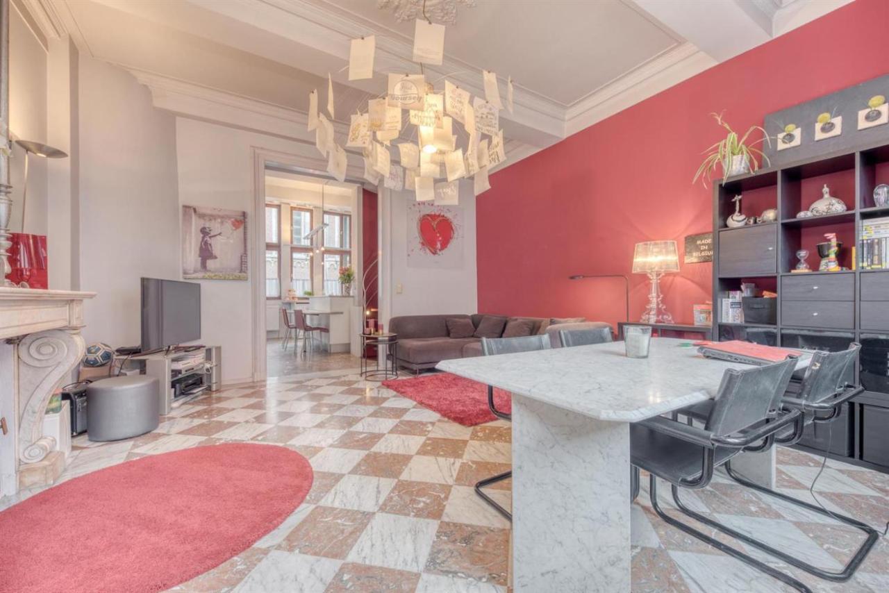 Duplex 2 Chambres Situe Au Centre Du Coeur Historique De リエージュ エクステリア 写真