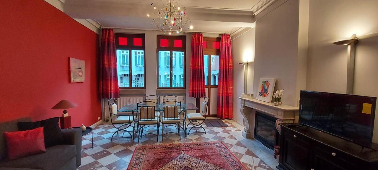 Duplex 2 Chambres Situe Au Centre Du Coeur Historique De リエージュ エクステリア 写真